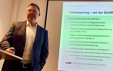 c Tidesteuerung und Schifffahrt